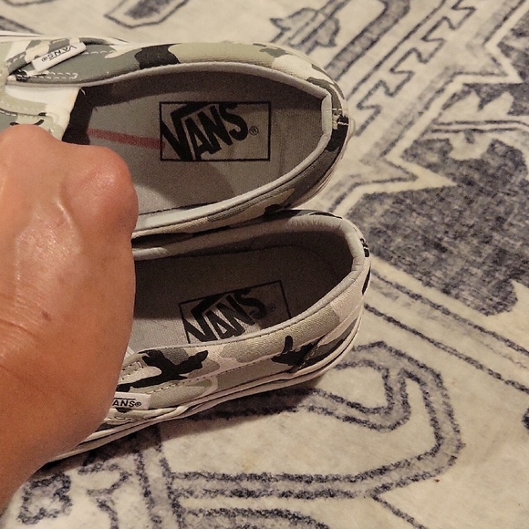 Vans Camouflage Slip-On Sneakers - Picture 6 of 8